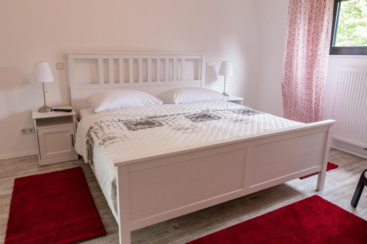 Appartment Rheinaue 뒤스부르크 외부 사진